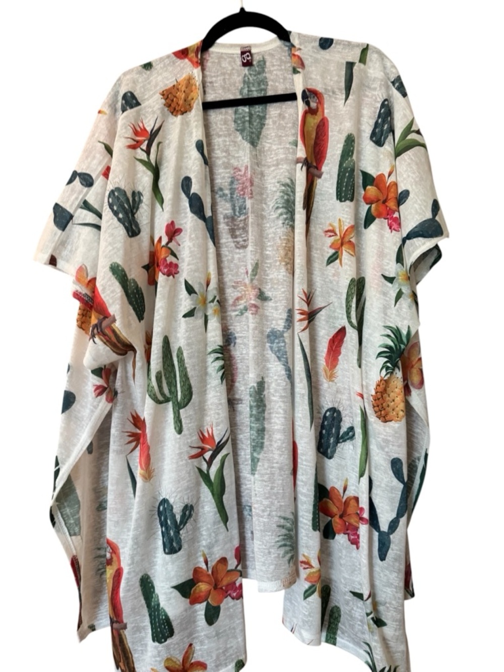 Boho tropical kimono cardigan perfect for layering over a tee and jeans 🌿🦜
